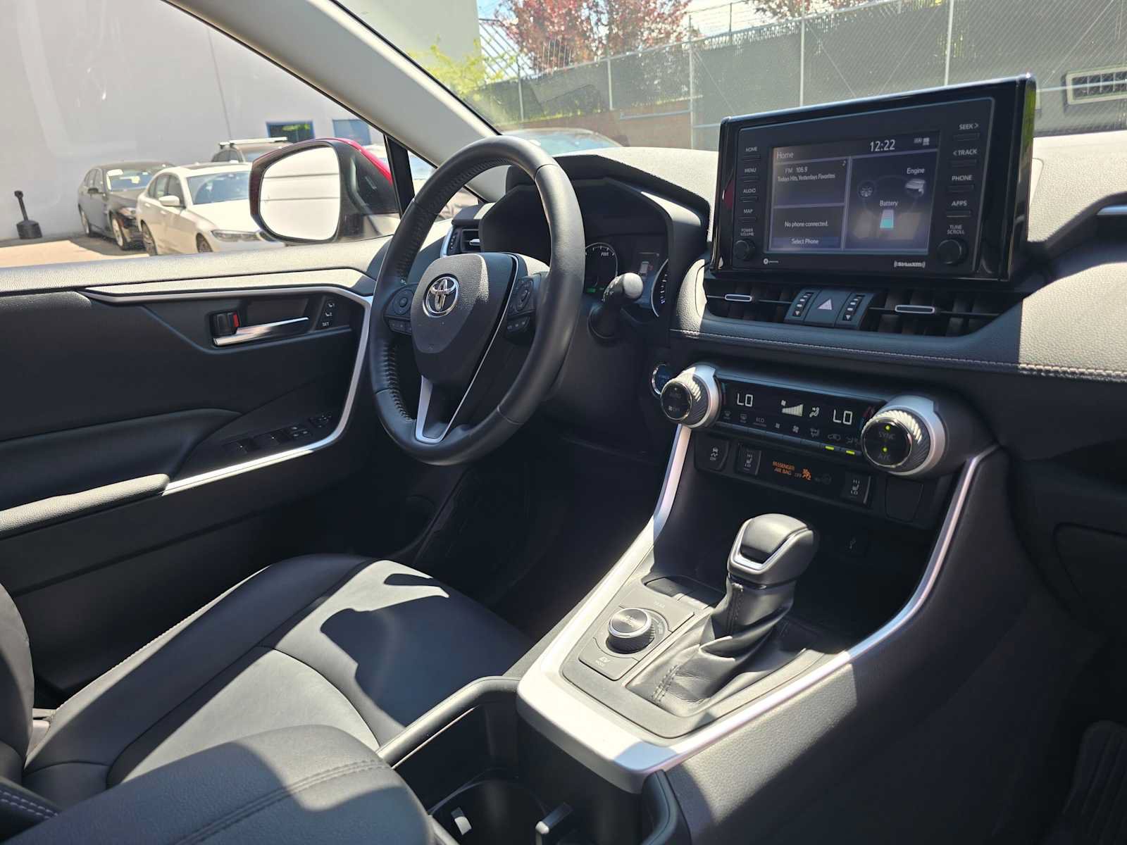 Used 2022 Toyota RAV4 XLE Premium AWD/4WD image 10