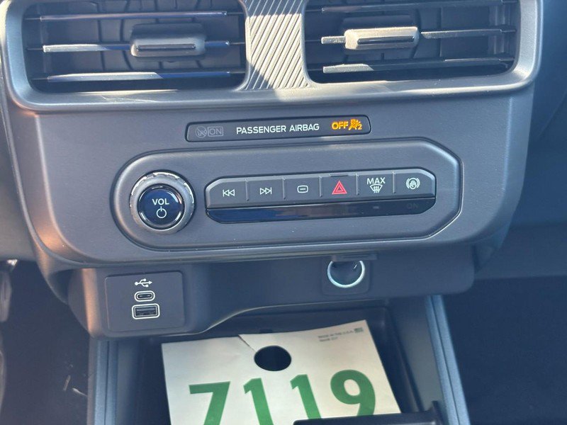 New 2026 Ford Maverick XL image 23