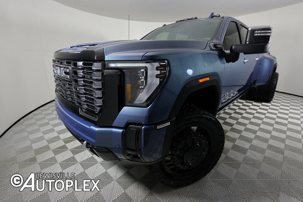 Used 2025 GMC Sierra 3500 Denali Ultimate AWD/4WD image 1