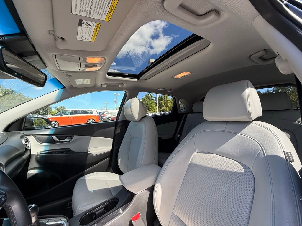 Used 2022 Hyundai Kona Limited image 22