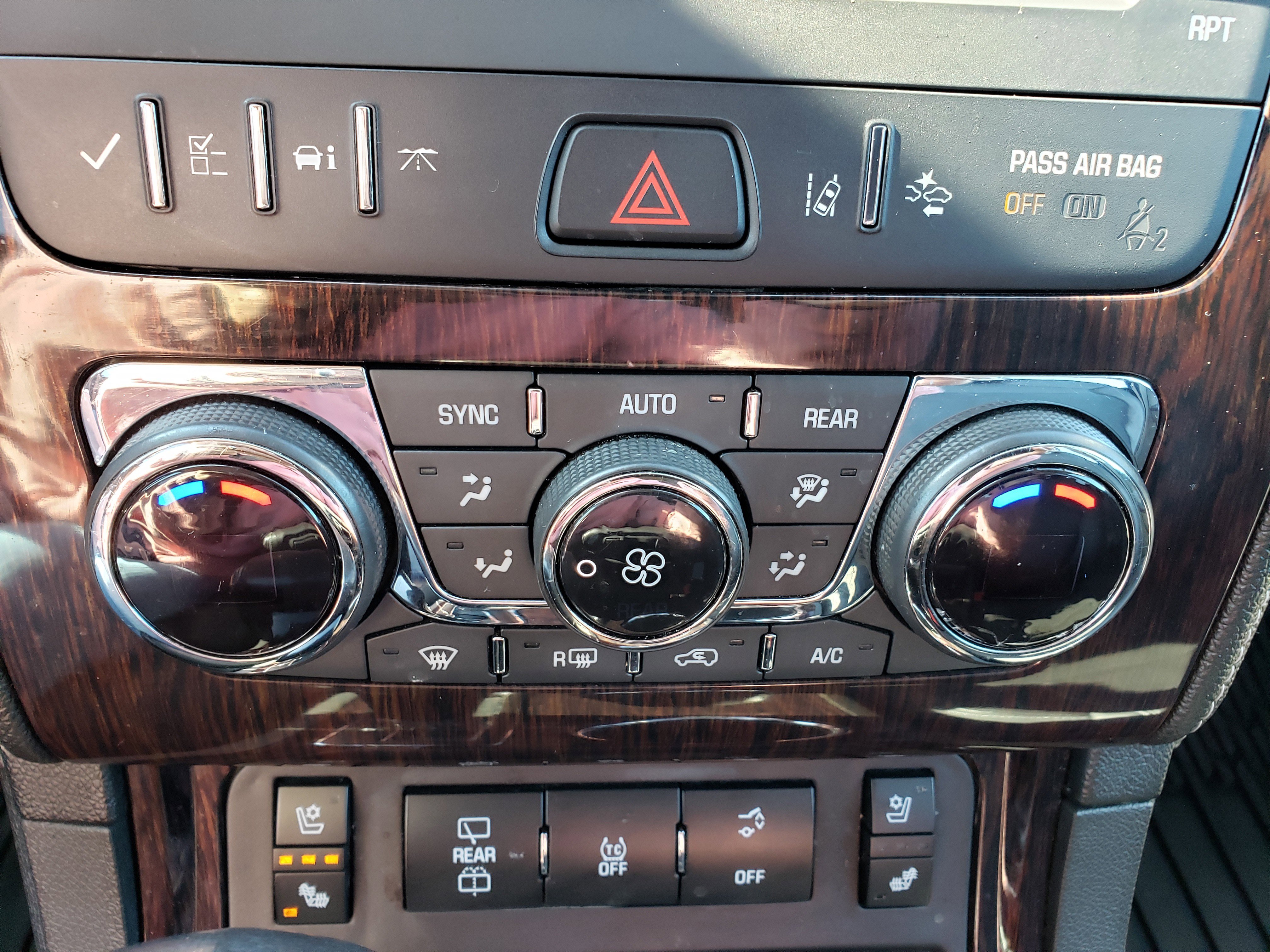 Used 2017 Chevrolet Traverse Premier image 24