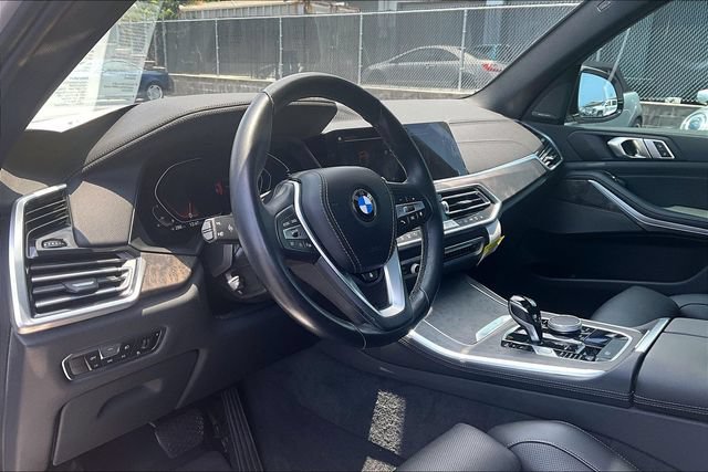 Used 2023 BMW X5 xDrive40i w/ Premium Package AWD/4WD image 13