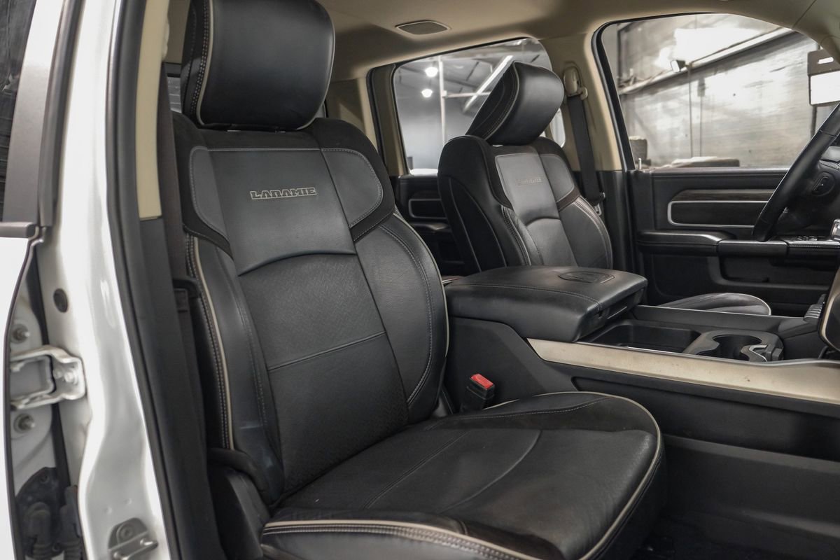 Used 2020 RAM 3500 Laramie image 35