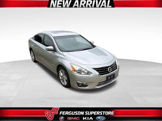 Used 2015 Nissan Altima 2.5 SV w/ Convenience Package FWD image 1