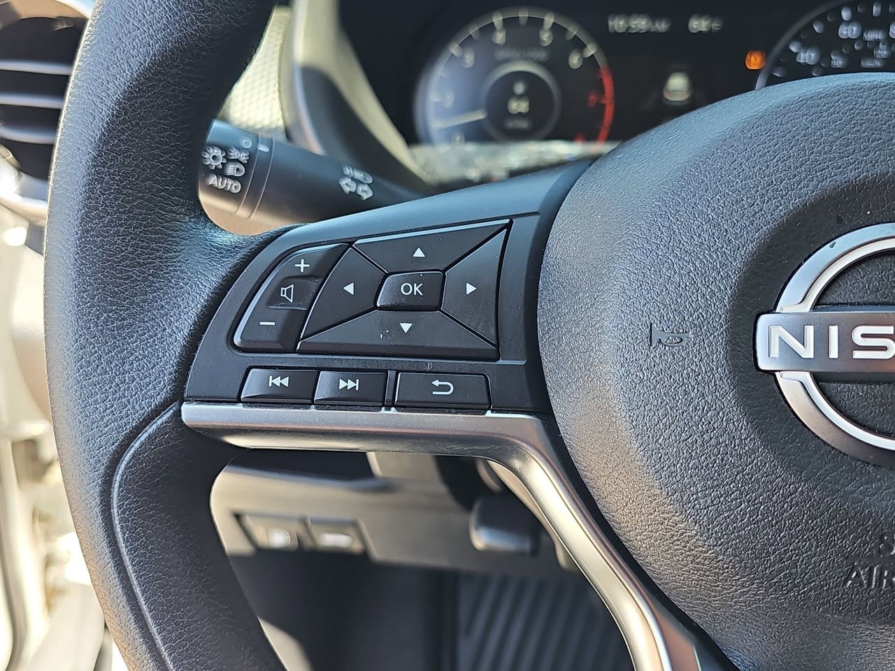 Certified 2023 Nissan Kicks SV FWD image 16