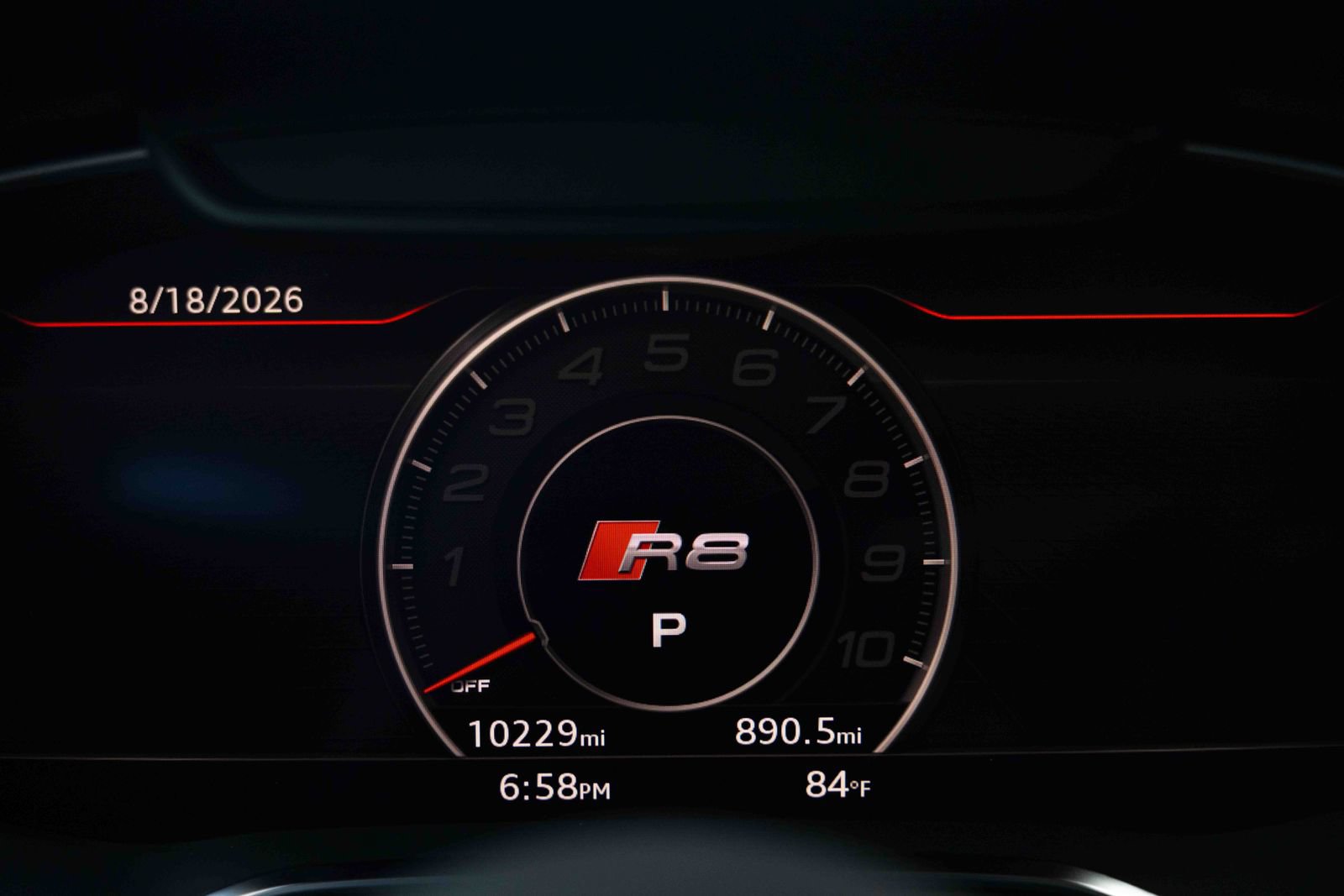 Used 2018 Audi R8 V10 RWD image 10