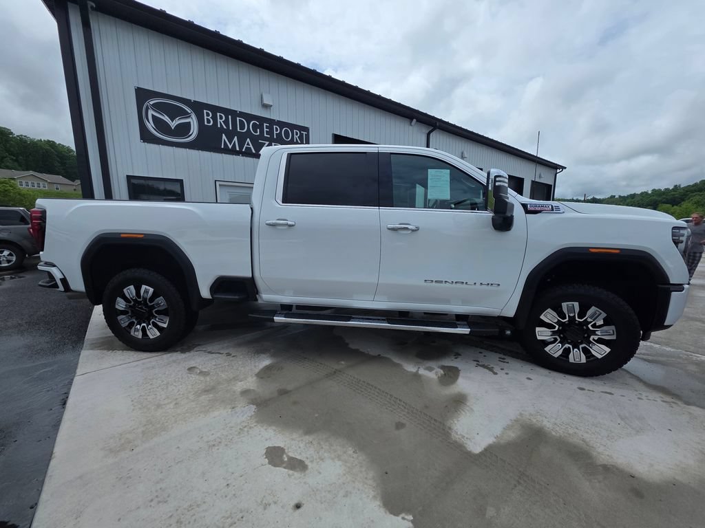 Used 2026 GMC Sierra 2500 Denali w/ Technology Package AWD/4WD image 5