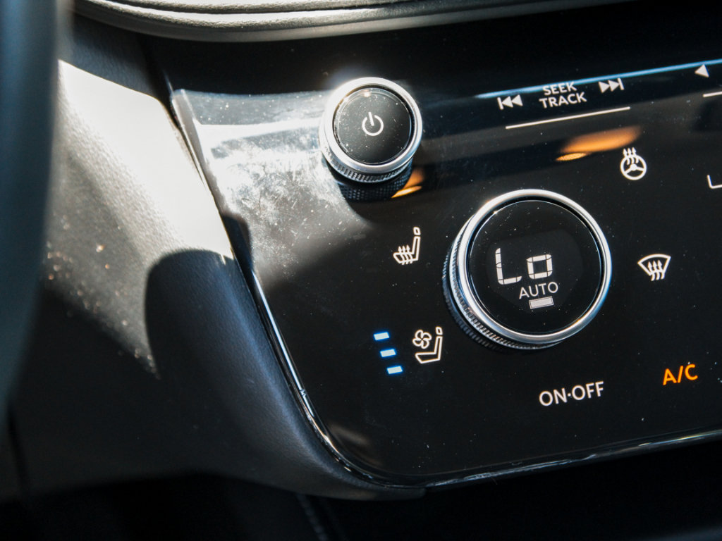 Used 2025 INFINITI QX60 Luxe AWD/4WD image 19