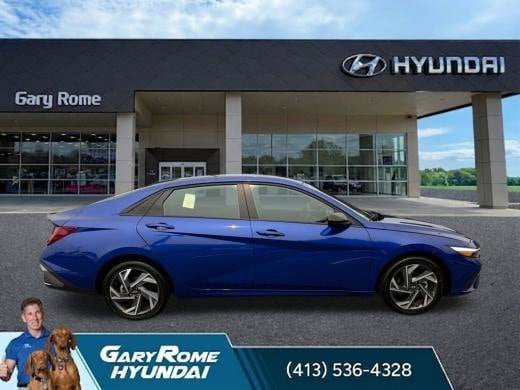 Certified 2025 Hyundai Elantra SEL FWD image 12