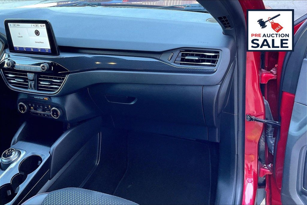 Used 2025 Ford Escape ST-Line Select AWD/4WD image 16