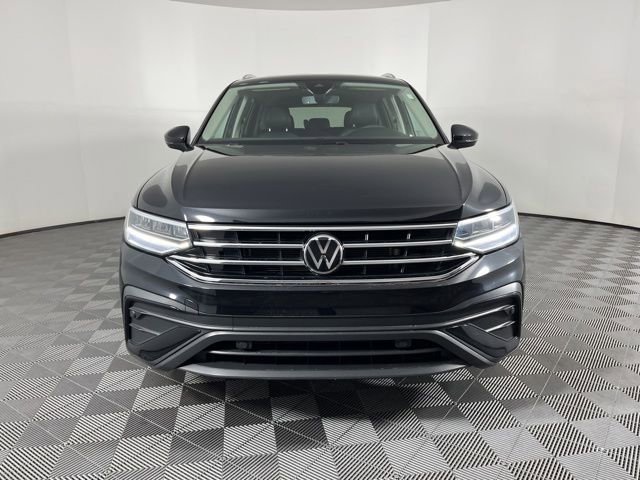 Used 2023 Volkswagen Tiguan SE image 4