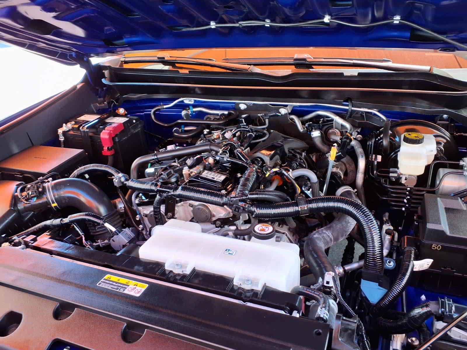 Certified 2024 Toyota Tacoma SR5 AWD/4WD image 8