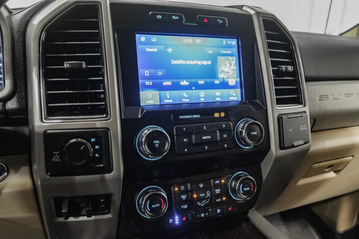 Used 2021 Ford F250 Lariat w/ Lariat Ultimate Package AWD/4WD image 27