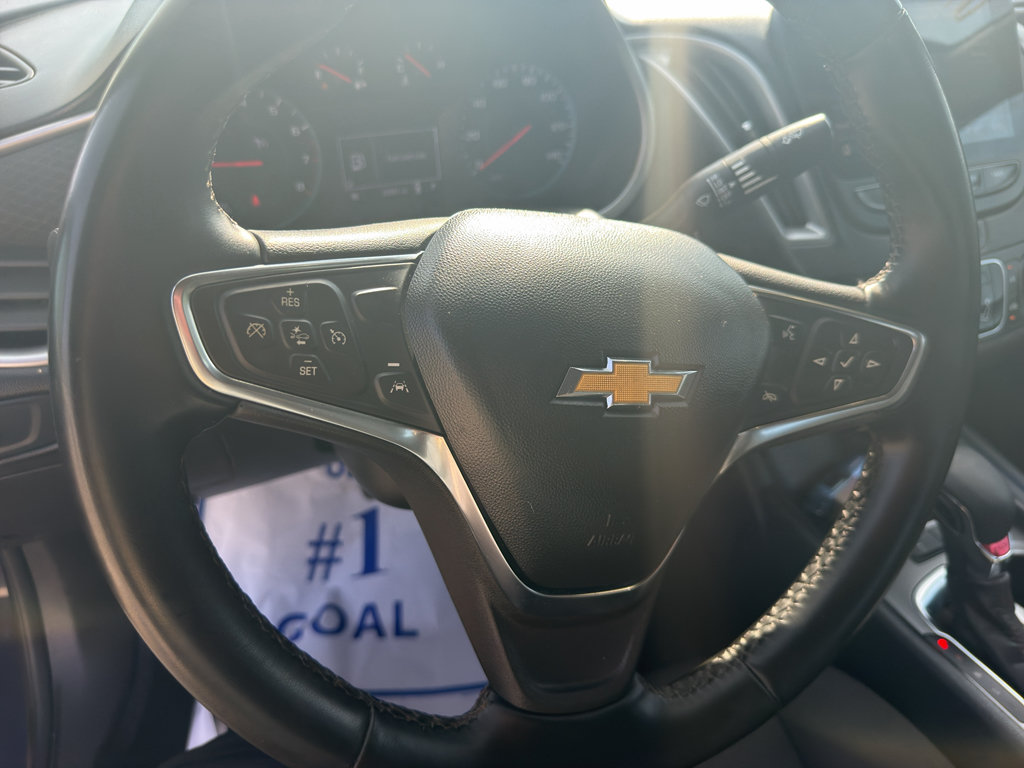 Used 2025 Chevrolet Malibu RS FWD image 10