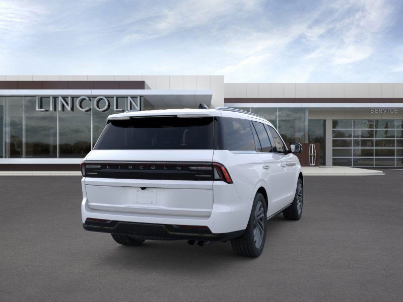 New 2026 Lincoln Navigator Reserve image 8