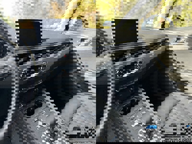 Used 2019 Audi A4 2.0T allroad Premium Plus image 16