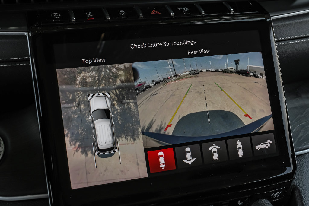 Used 2023 Jeep Grand Cherokee L Limited w/ Luxury Tech Group II AWD/4WD image 30