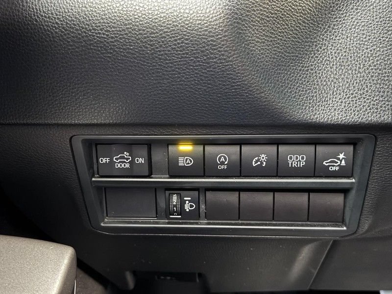 Used 2022 Toyota Tundra SR5 w/ TRD Sport Premium Package AWD/4WD image 29