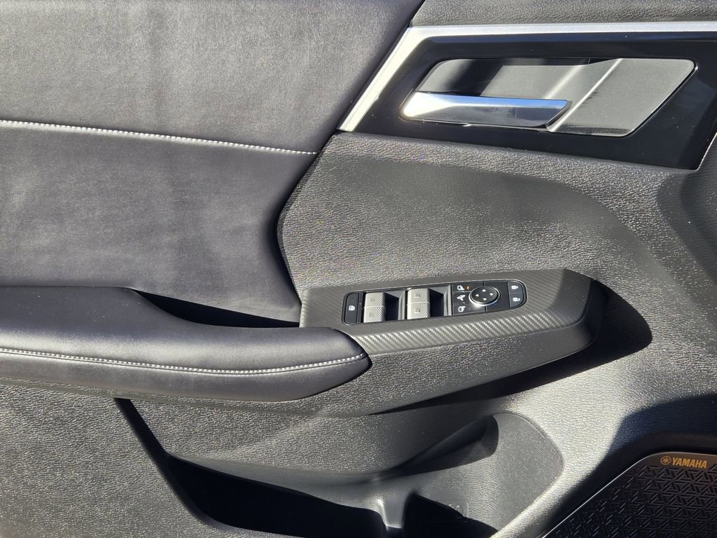 New 2026 Mitsubishi Outlander SE image 18