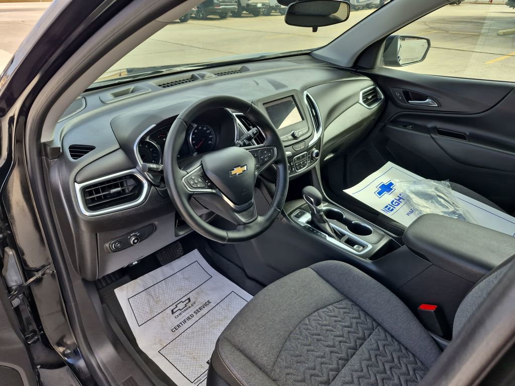 Used 2024 Chevrolet Equinox LT w/ LPO, Floor Liner Package image 9