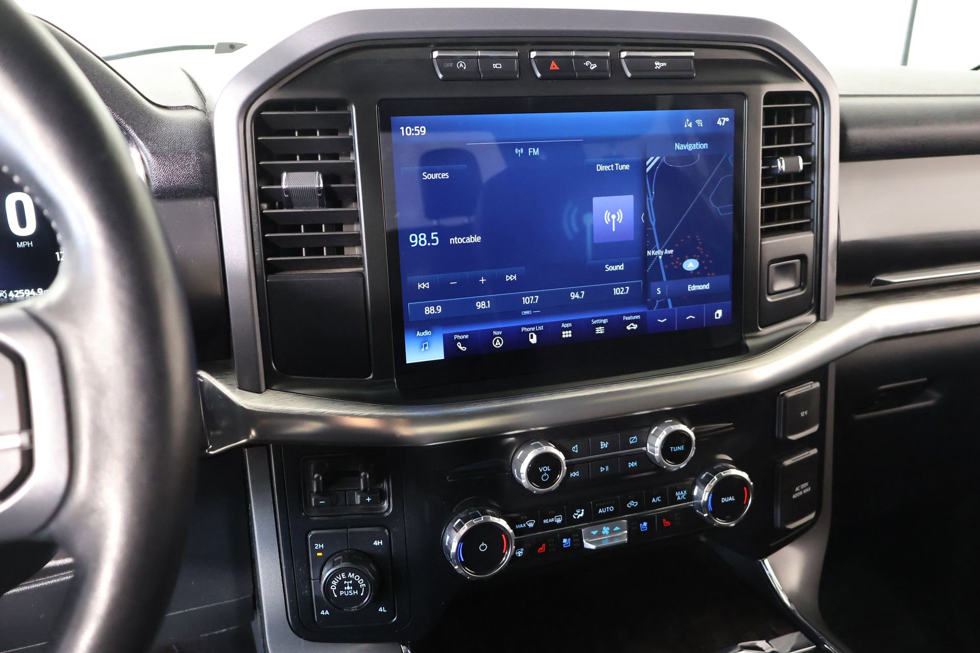 Used 2023 Ford F150 Lariat w/ FX4 Off-Road Package image 5