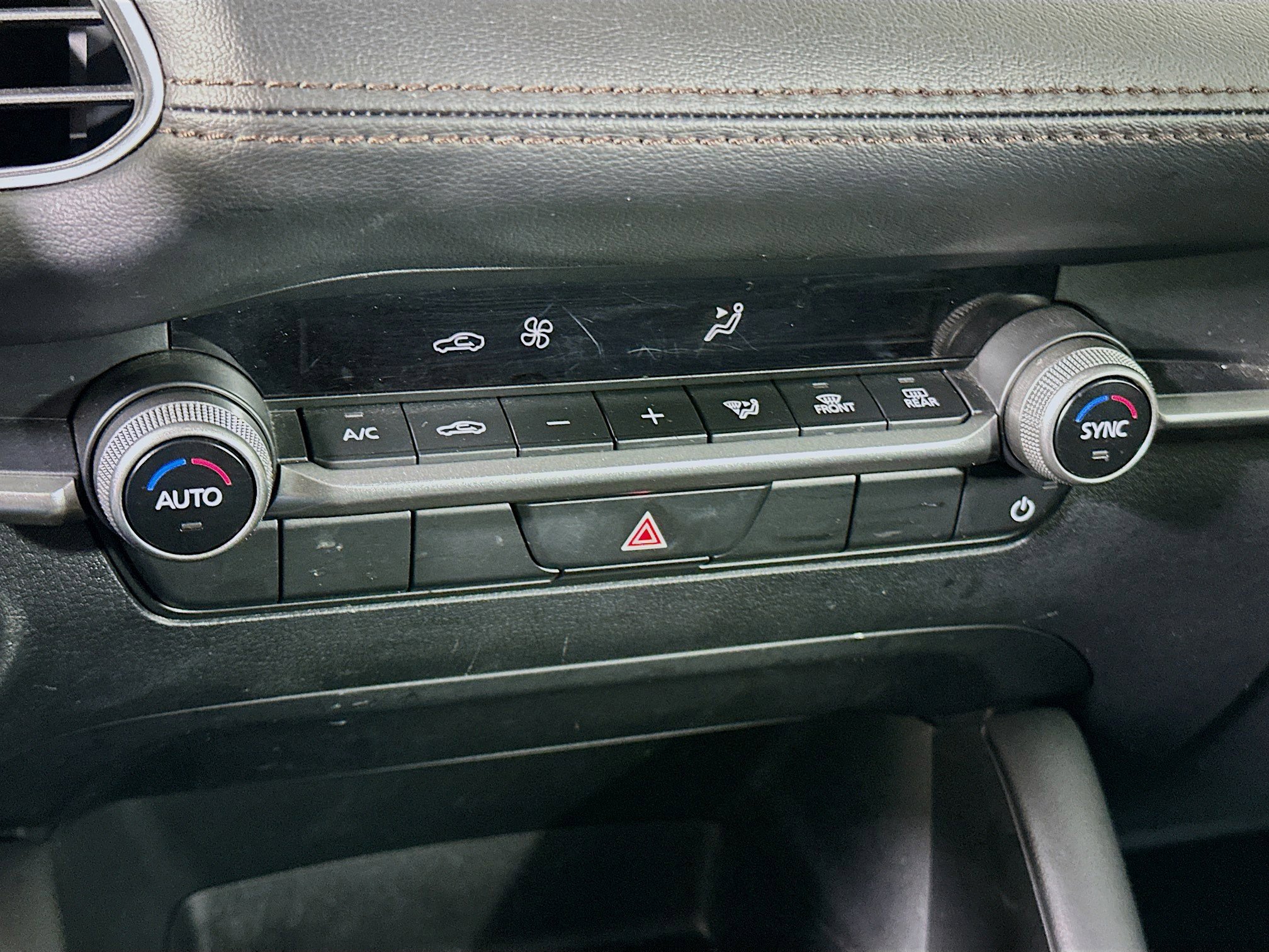 Used 2024 MAZDA MAZDA3 s image 23