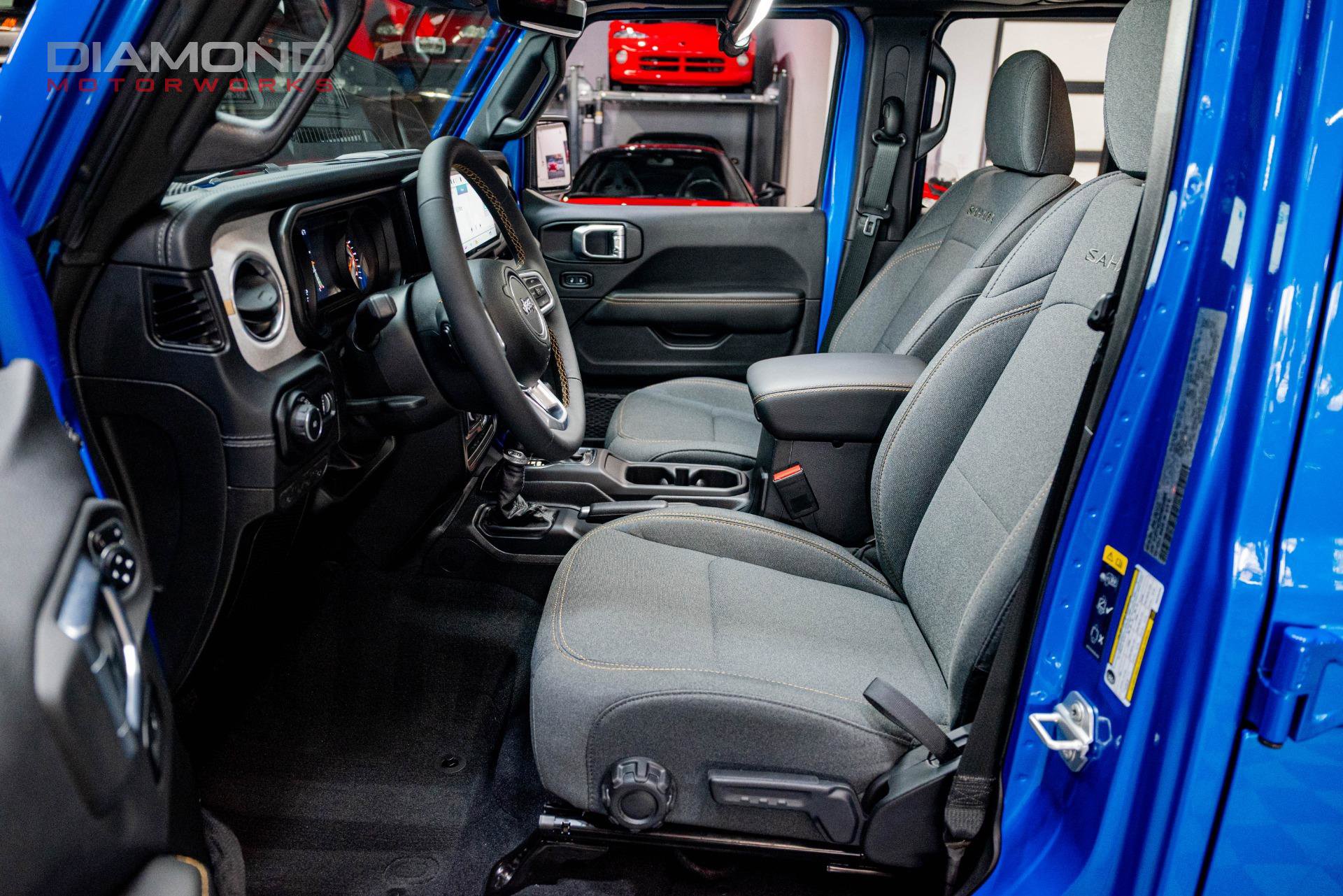 Used 2024 Jeep Wrangler Unlimited Sahara w/ Technology Group image 69