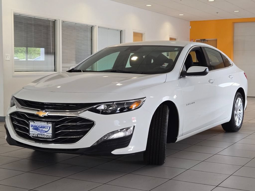 Used 2024 Chevrolet Malibu LT FWD image 4