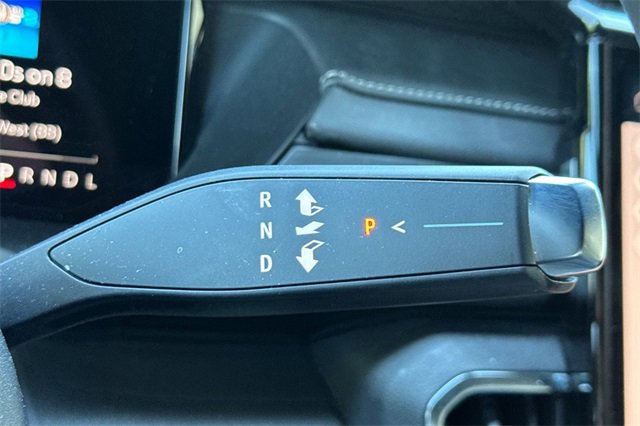 Used 2025 GMC Acadia Elevation image 21