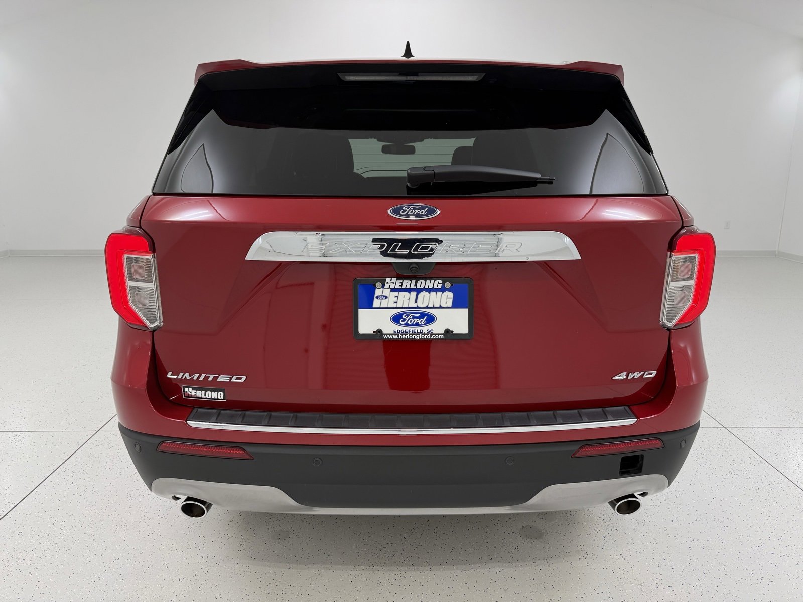 Used 2023 Ford Explorer Limited w/ Equipment Group 301A image 6