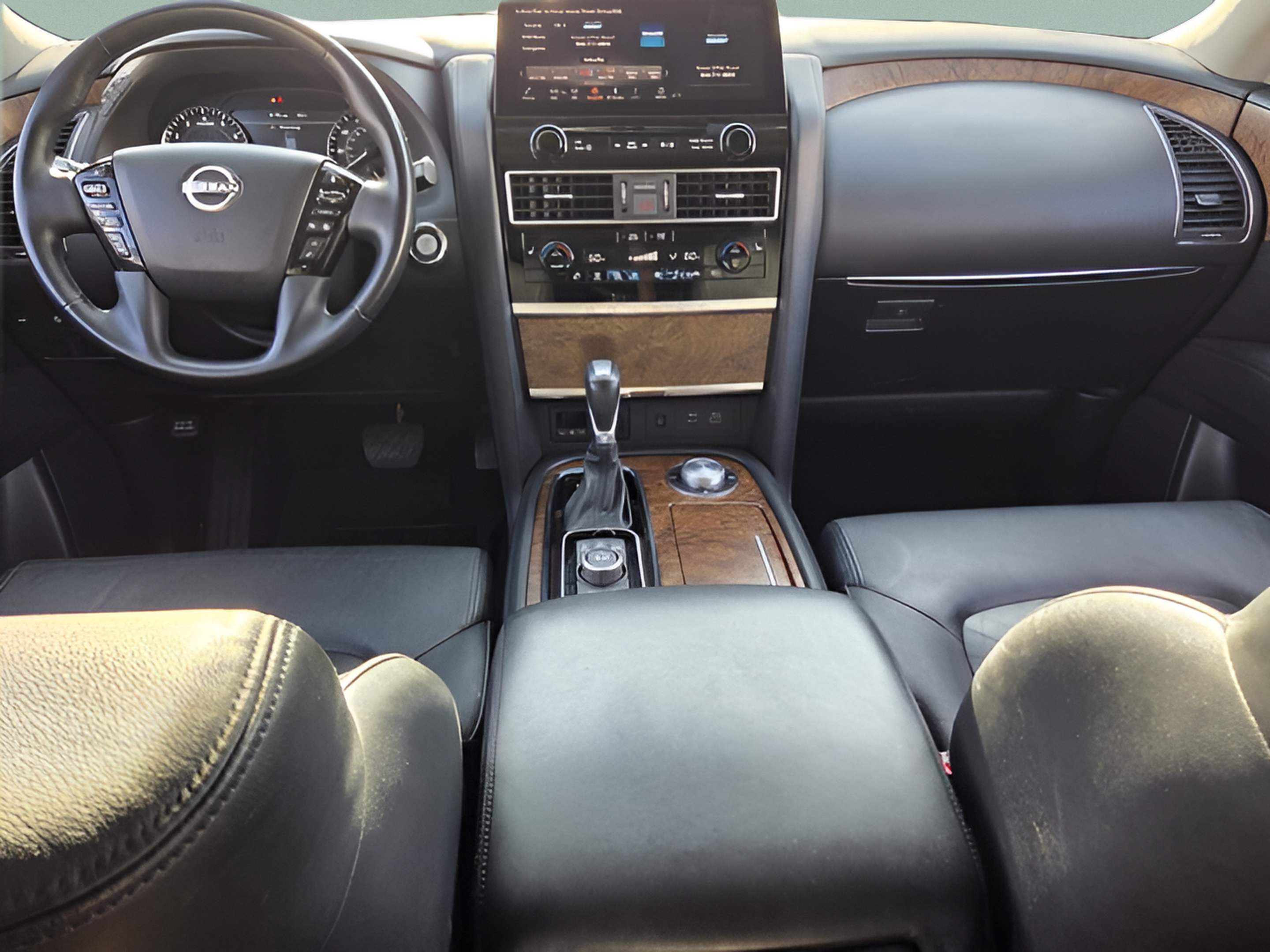 Used 2024 Nissan Armada SL w/ Captain's Chairs Package AWD/4WD image 12