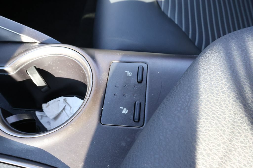 Used 2024 Toyota Camry SE FWD image 25