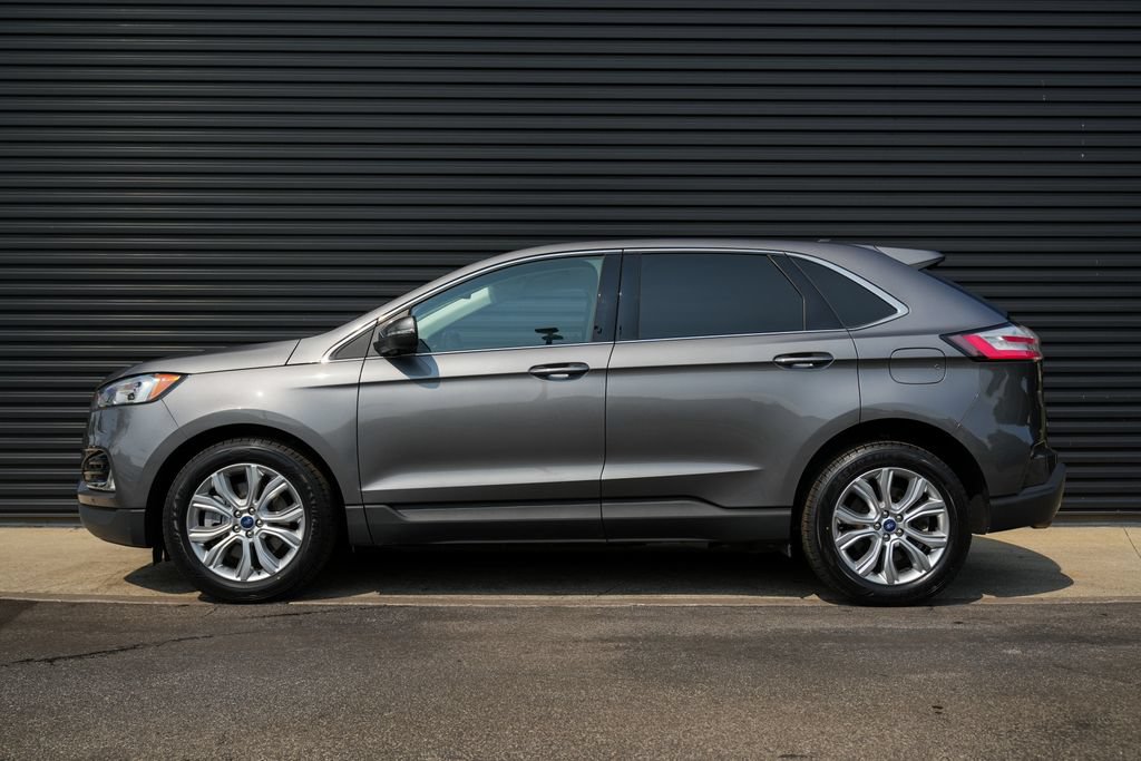 Used 2022 Ford Edge Titanium w/ Cargo Accessory Package AWD/4WD image 2