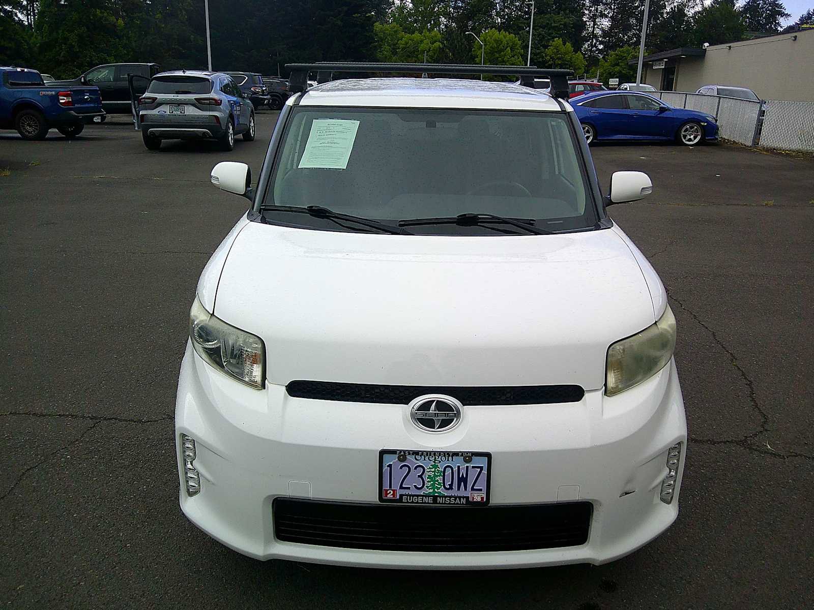 Used 2015 Scion xB FWD image 8