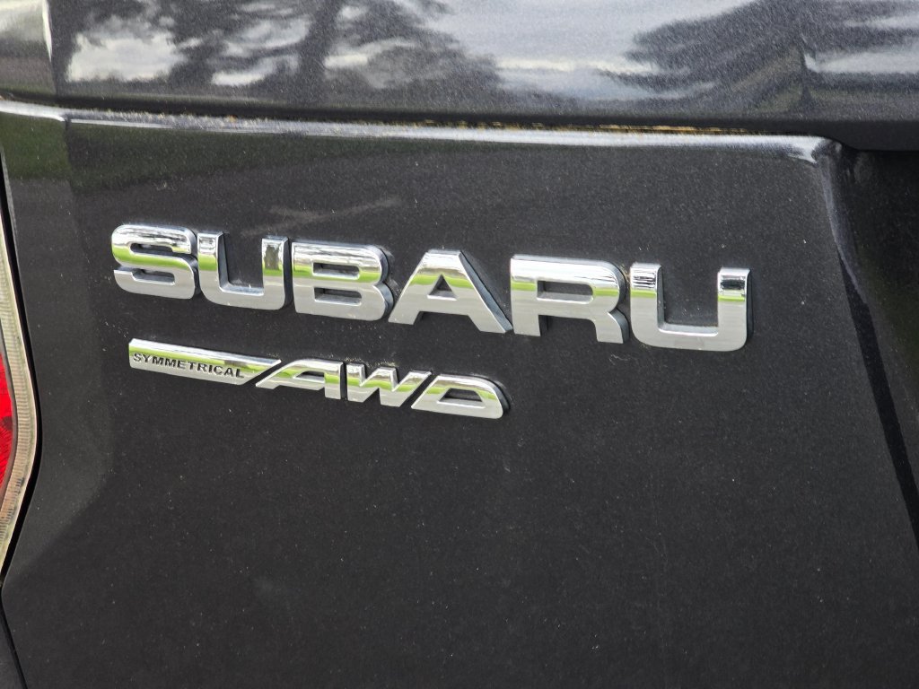 Used 2016 Subaru Forester 2.5i Premium w/ All-Weather Package AWD/4WD image 13