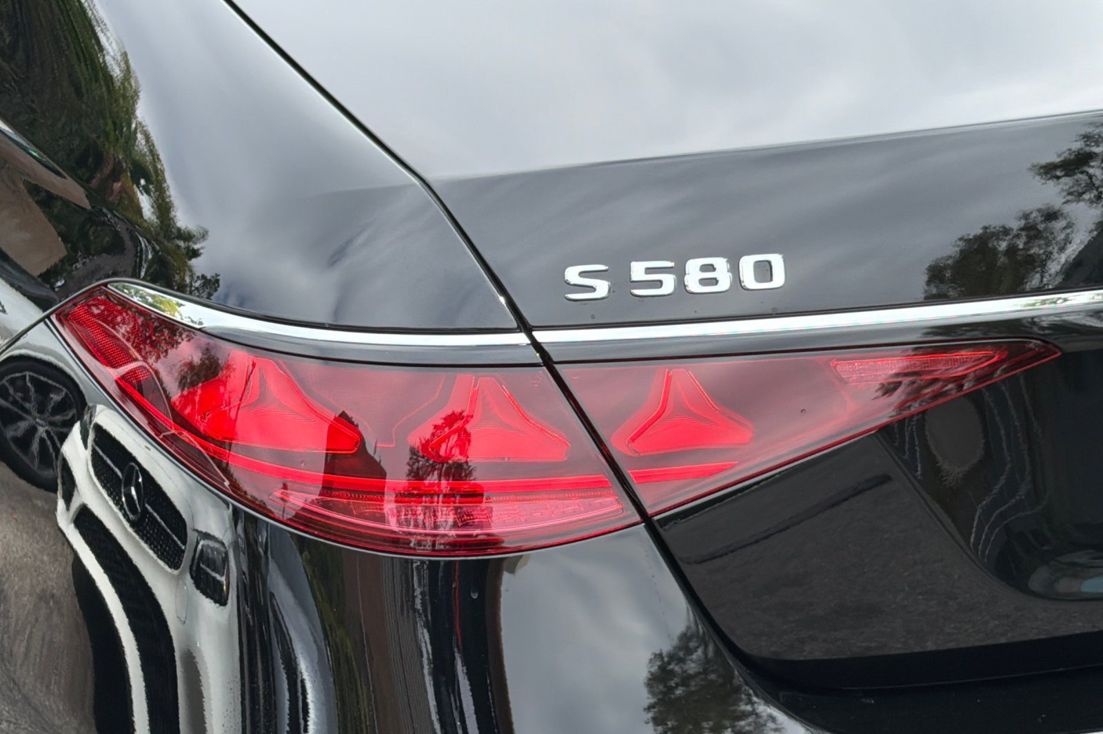 New 2027 Mercedes-Benz S 580 4MATIC Sedan image 25
