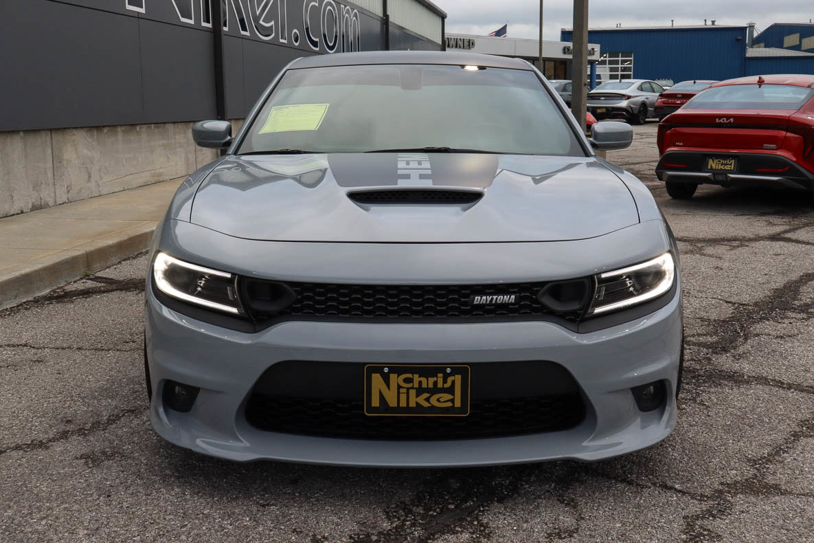 Used 2022 Dodge Charger Scat Pack w/ Daytona Edition Group image 2