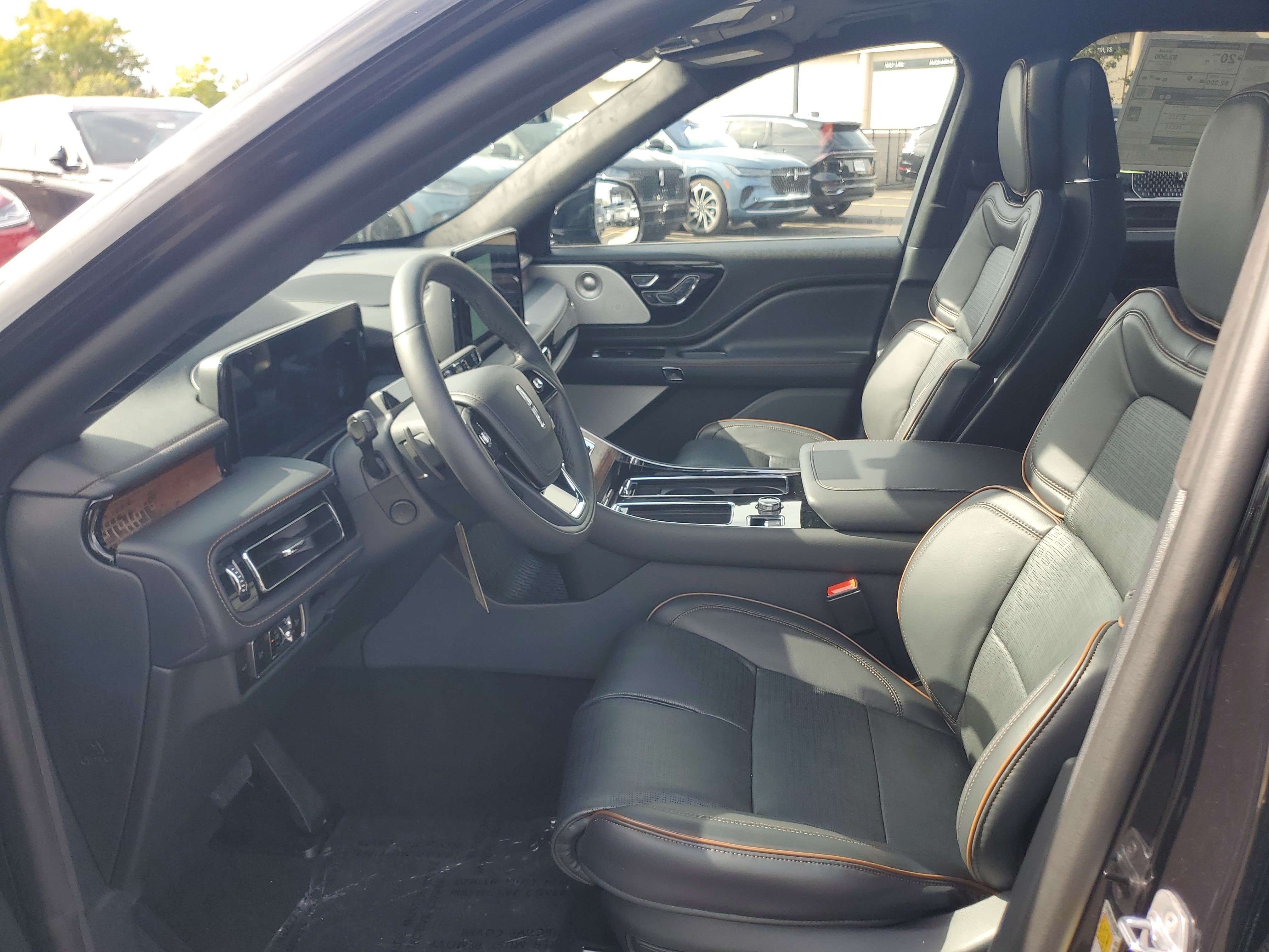 New 2027 Lincoln Aviator Black Label w/ Dynamic Handling Package AWD/4WD image 11