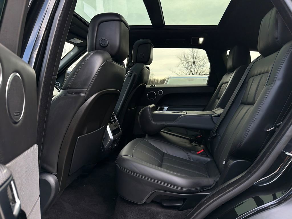 Used 2021 Land Rover Range Rover Sport HSE Dynamic image 18