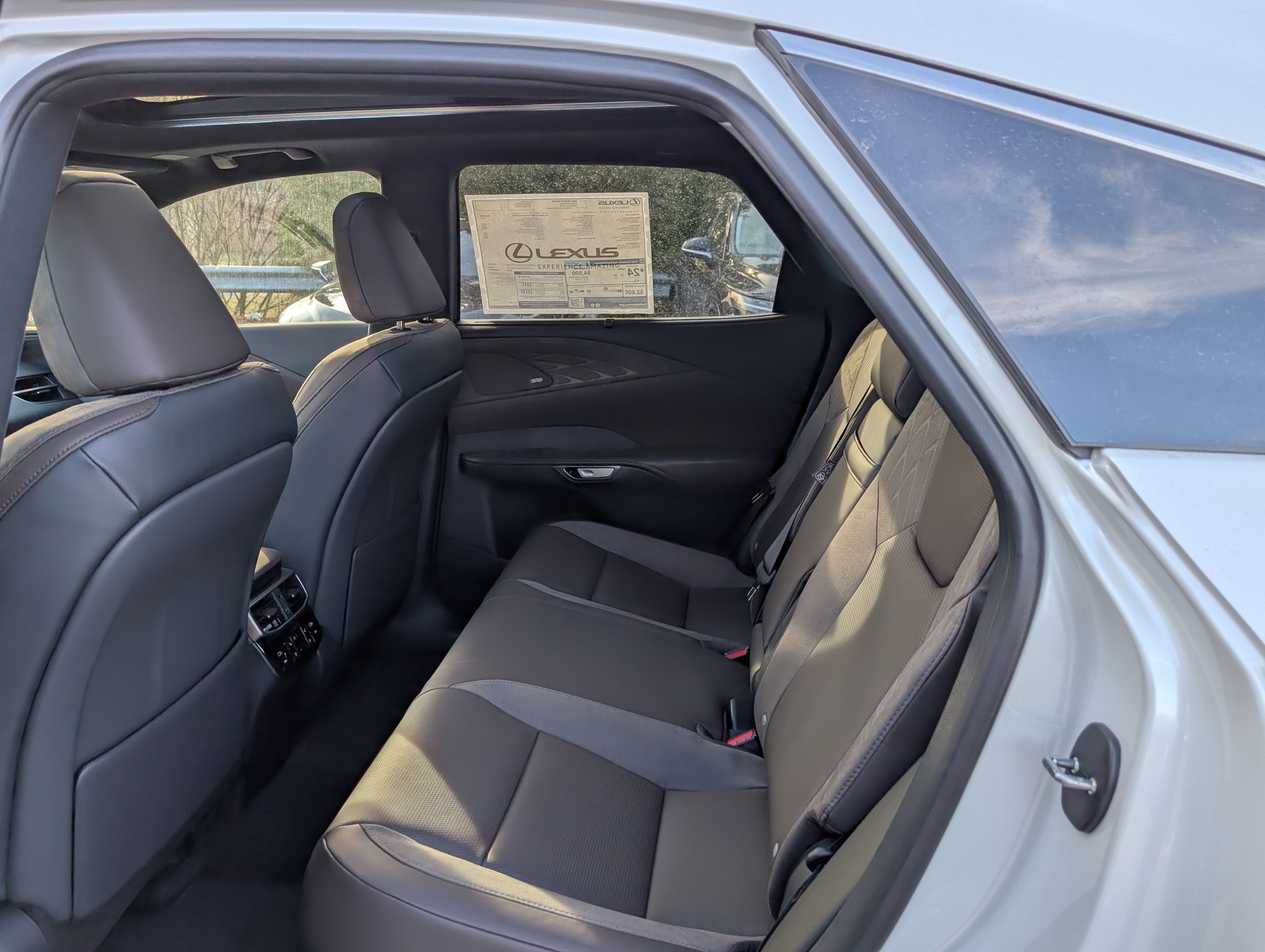 New 2026 Lexus RX 350 w/ Convenience Package AWD/4WD image 12