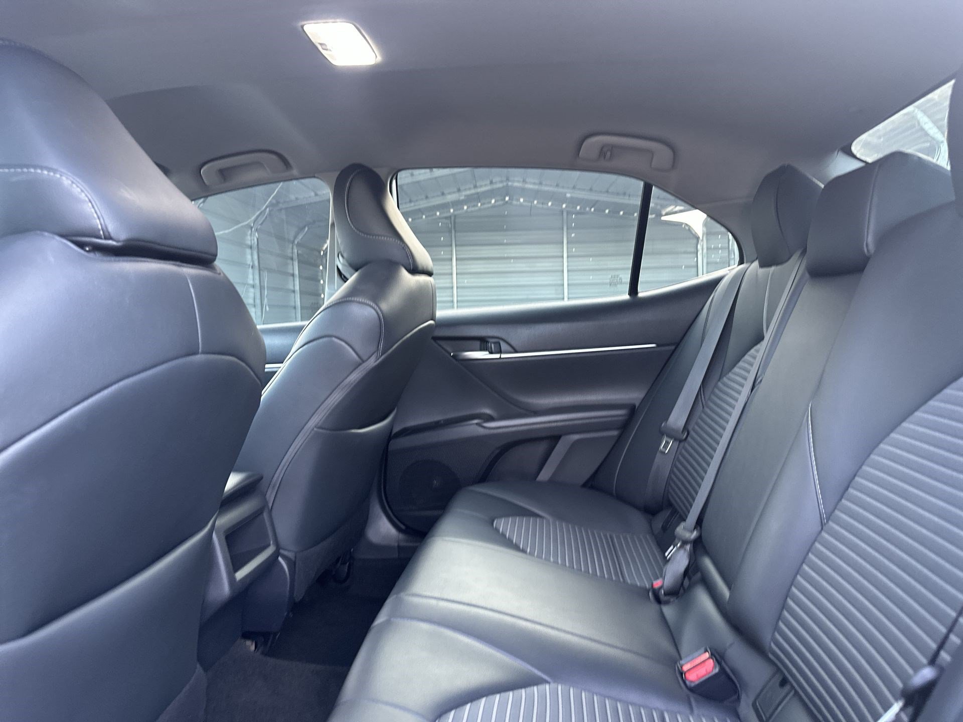 Used 2019 Toyota Camry SE FWD image 22
