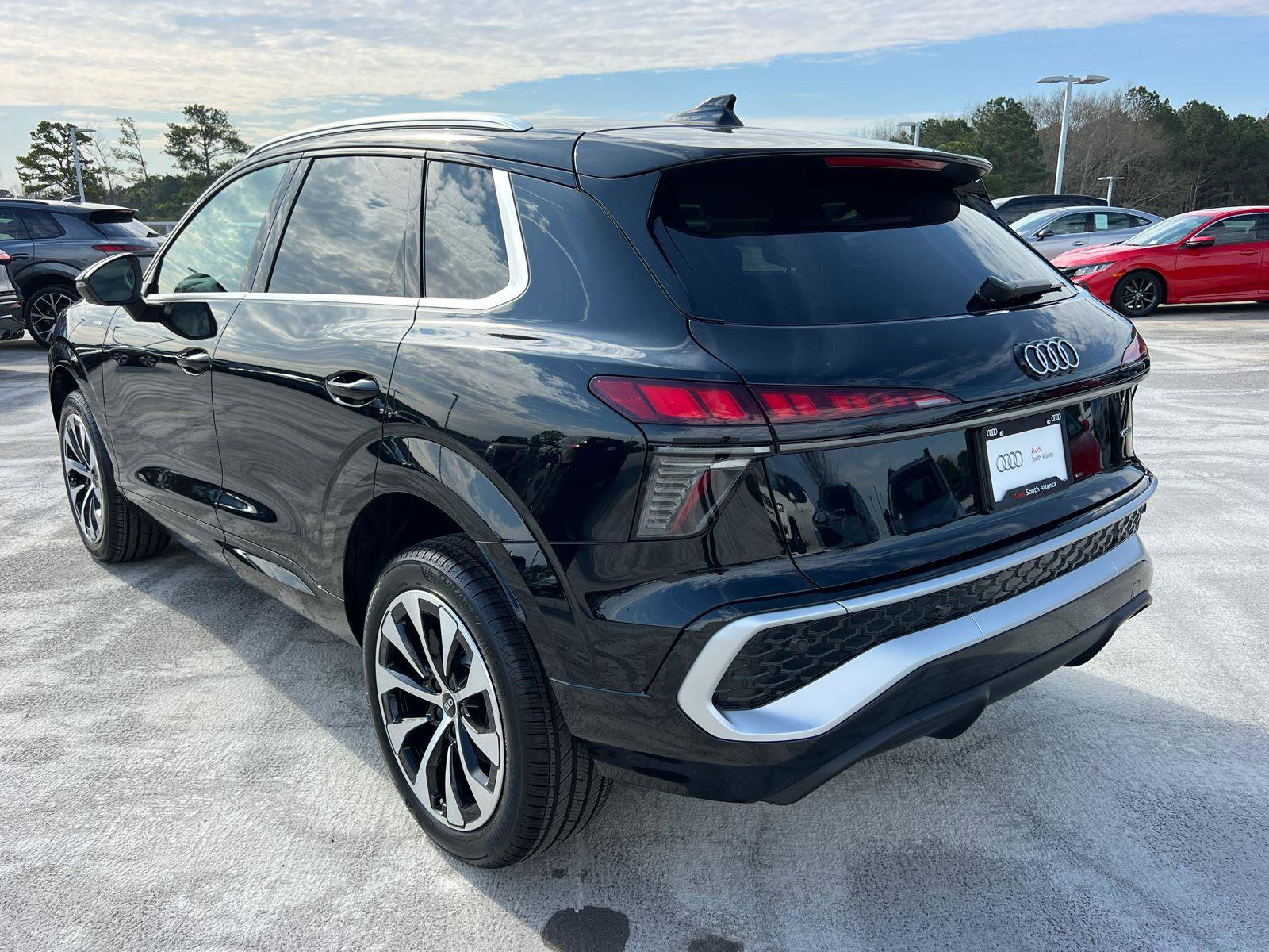 New 2026 Audi Q3 quattro 2.0T AWD/4WD image 7