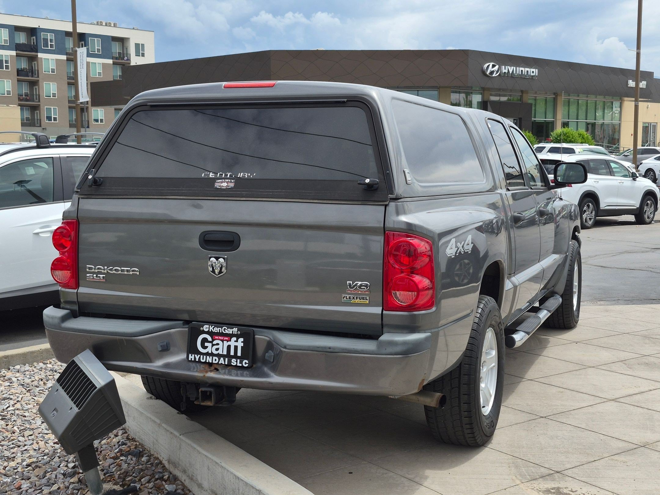 Used 2007 Dodge Dakota SLT w/ Trailer Tow Group AWD/4WD image 4