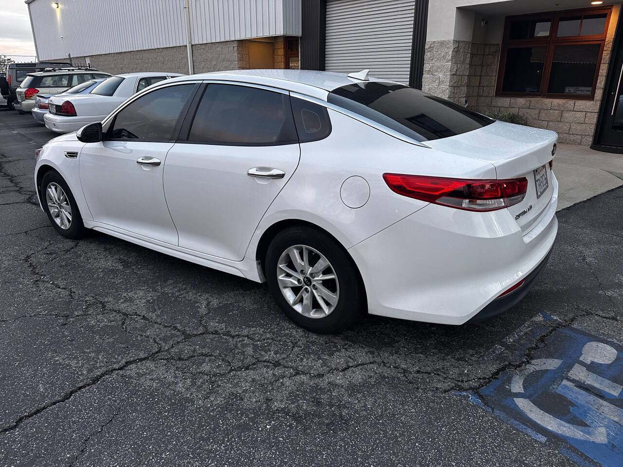 Used 2016 Kia Optima LX image 5