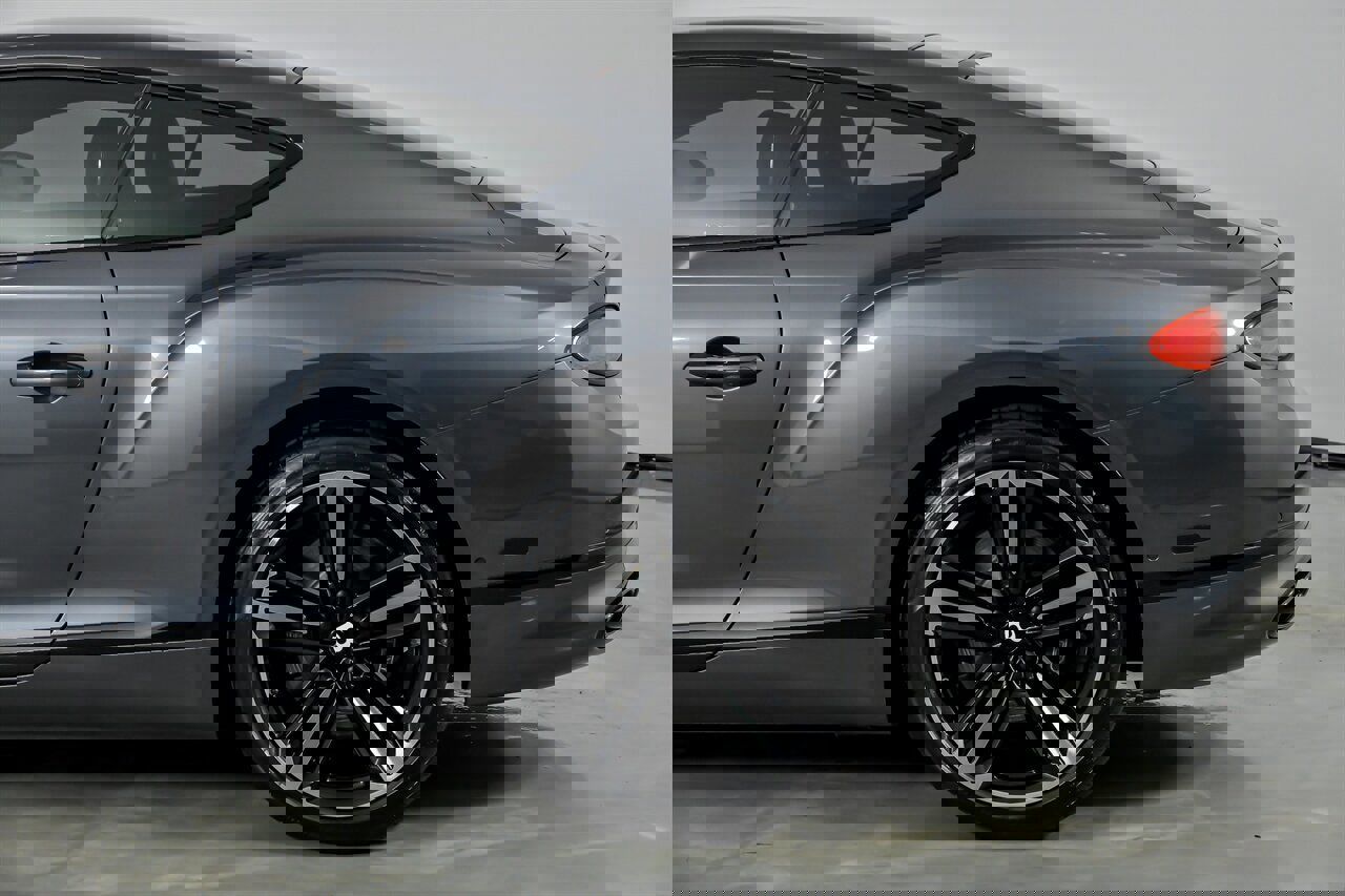 Used 2021 Bentley Continental GT image 9