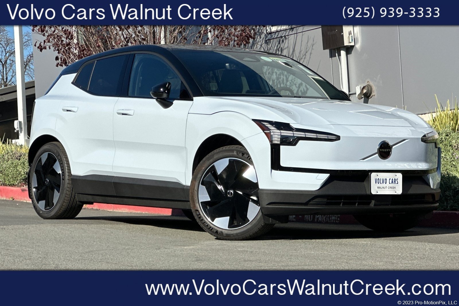 Certified 2025 Volvo EX30 Plus w/ Protection Package Premier AWD/4WD image 1