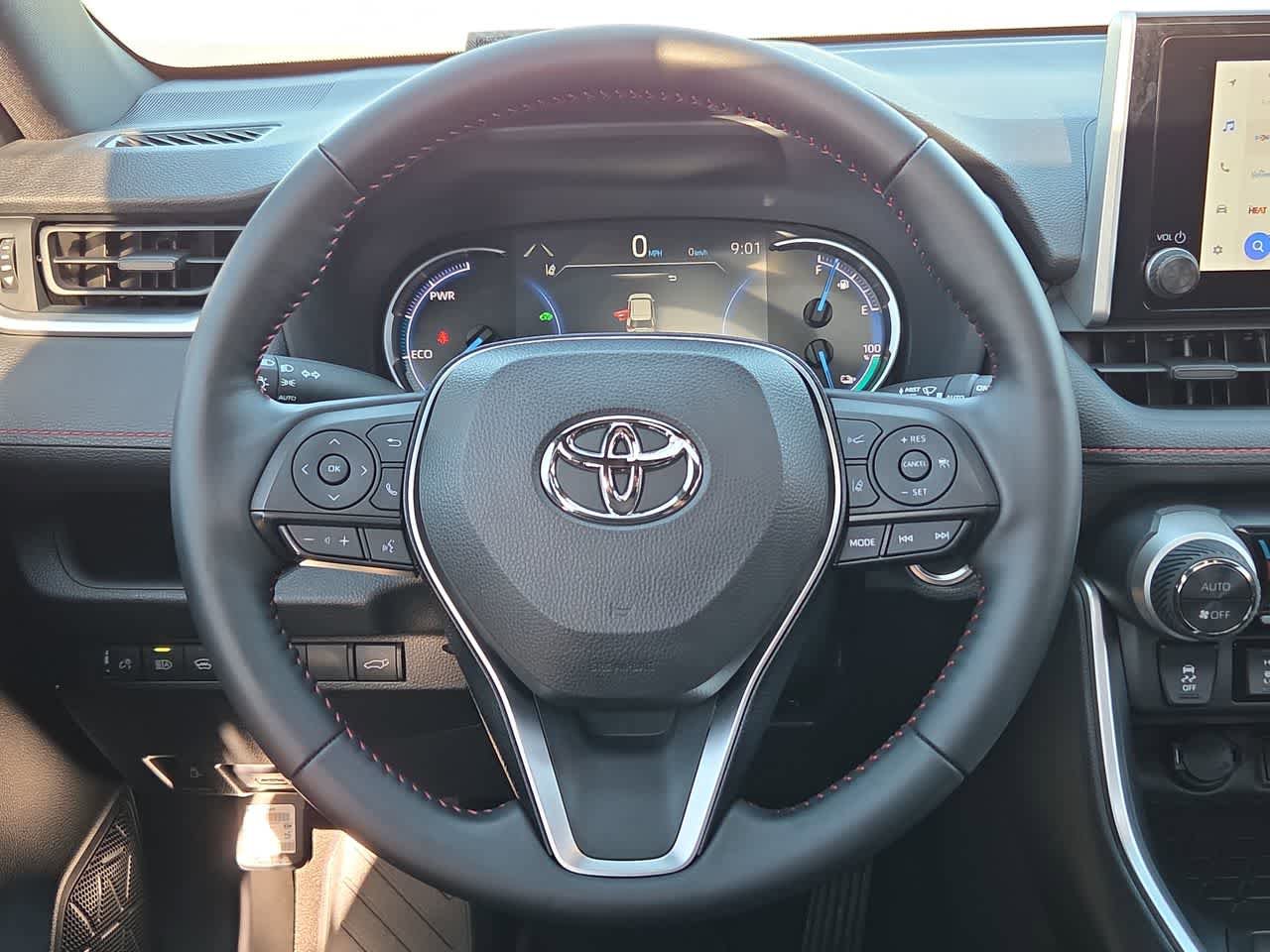 Used 2025 Toyota RAV4 SE w/ Weather & Moonroof Package AWD/4WD image 19