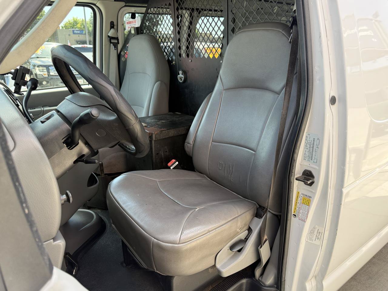 Used 2007 Ford E-250 and Econoline 250 RWD image 17