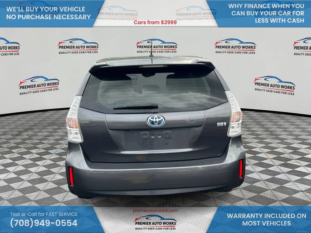 Used 2013 Toyota Prius V Two FWD image 5