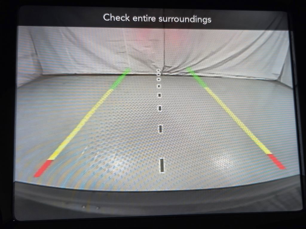 Used 2019 Jeep Cherokee Limited AWD/4WD image 4